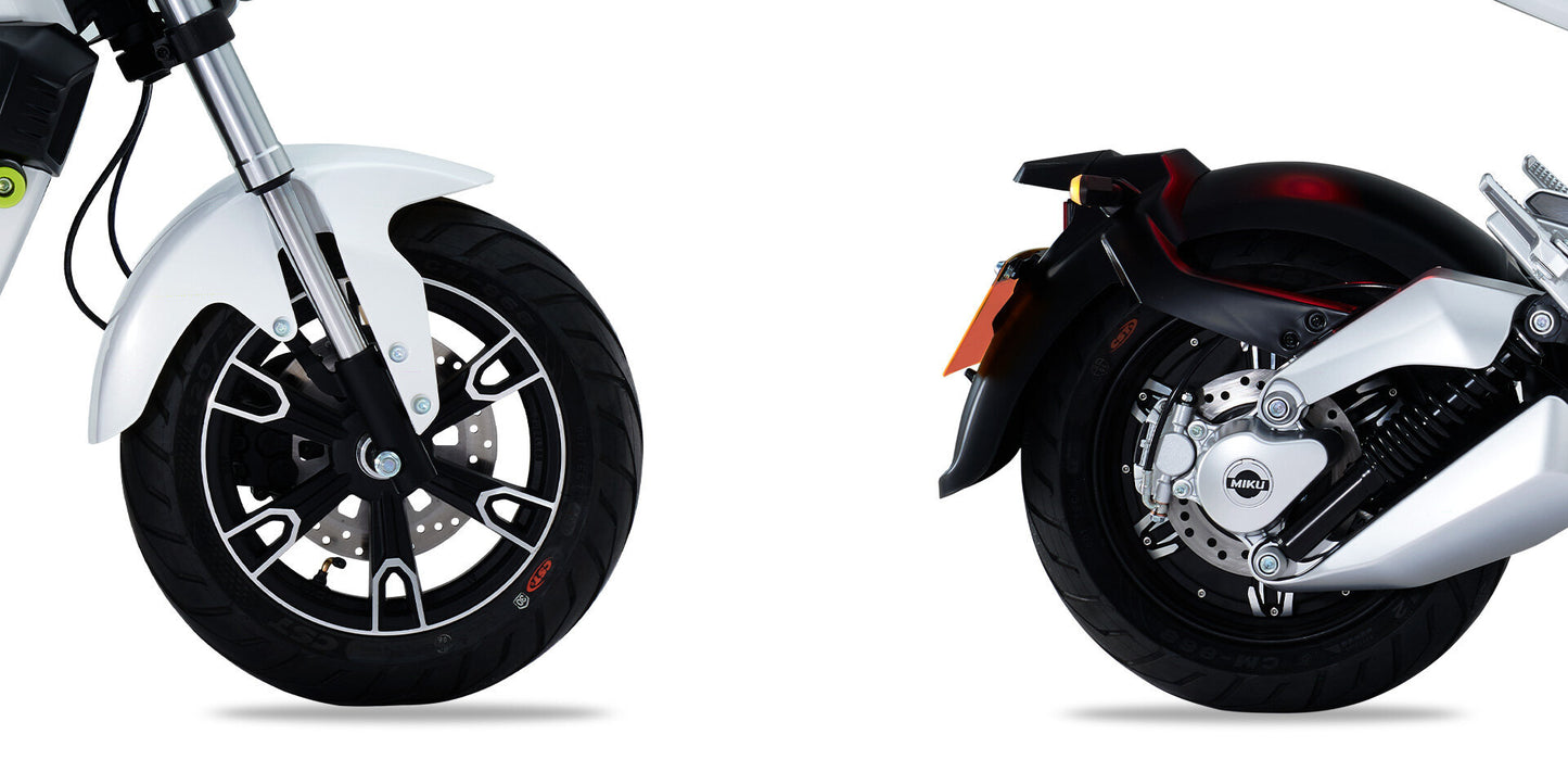 Miku Super | Coral Red