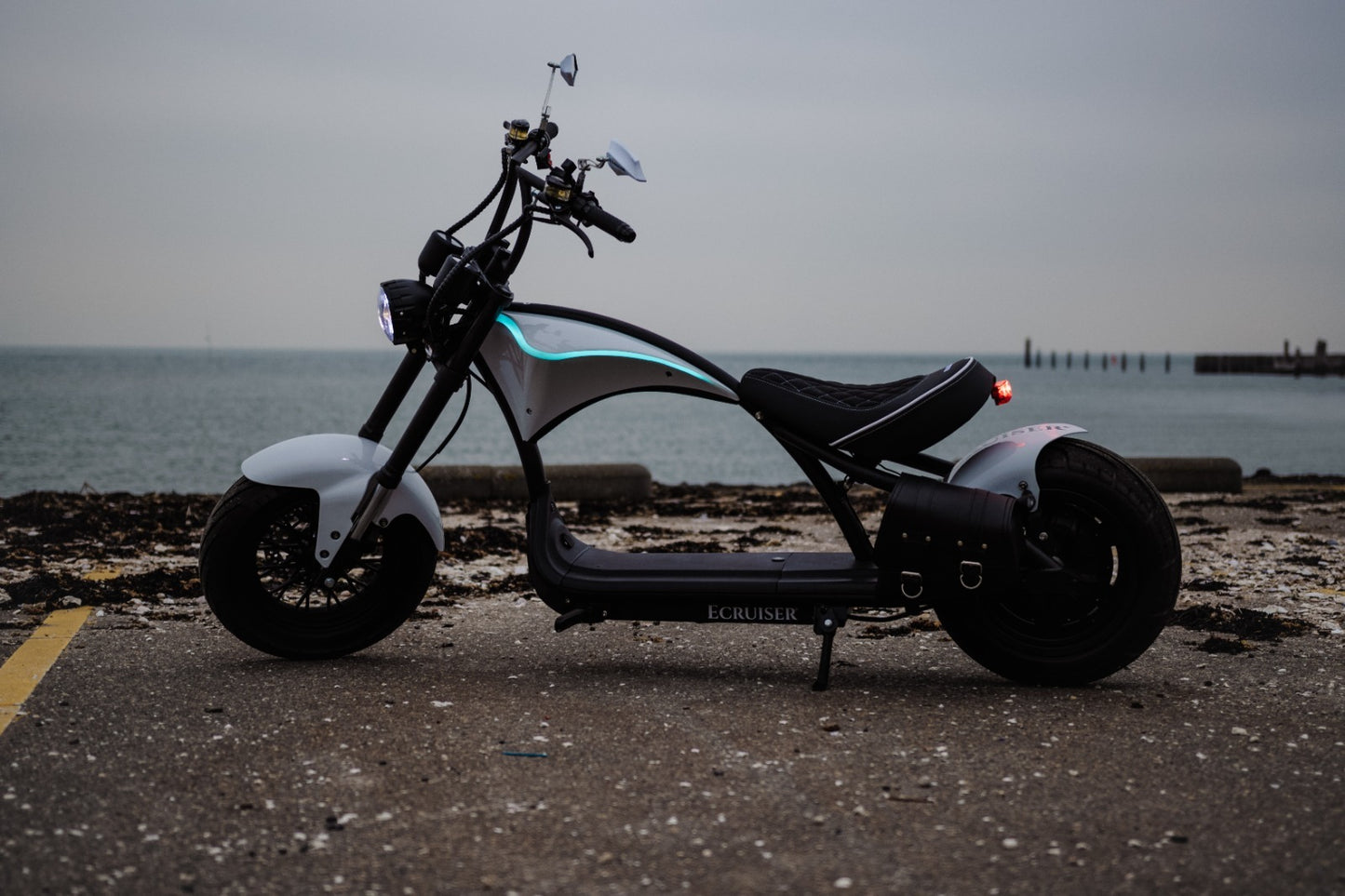 Ecruiser E-bobber | Pearl white