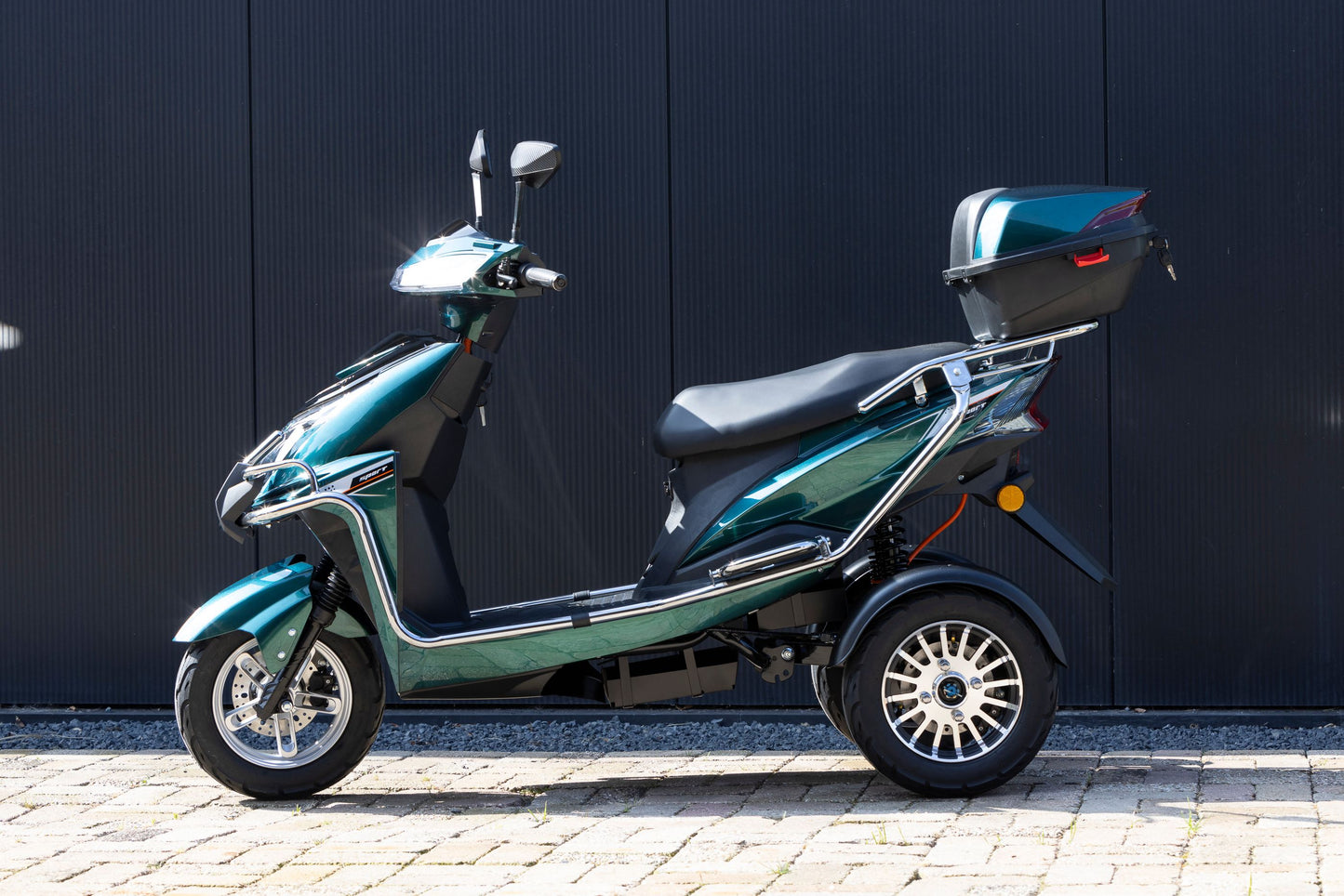 Trimobilia | Old Race Green