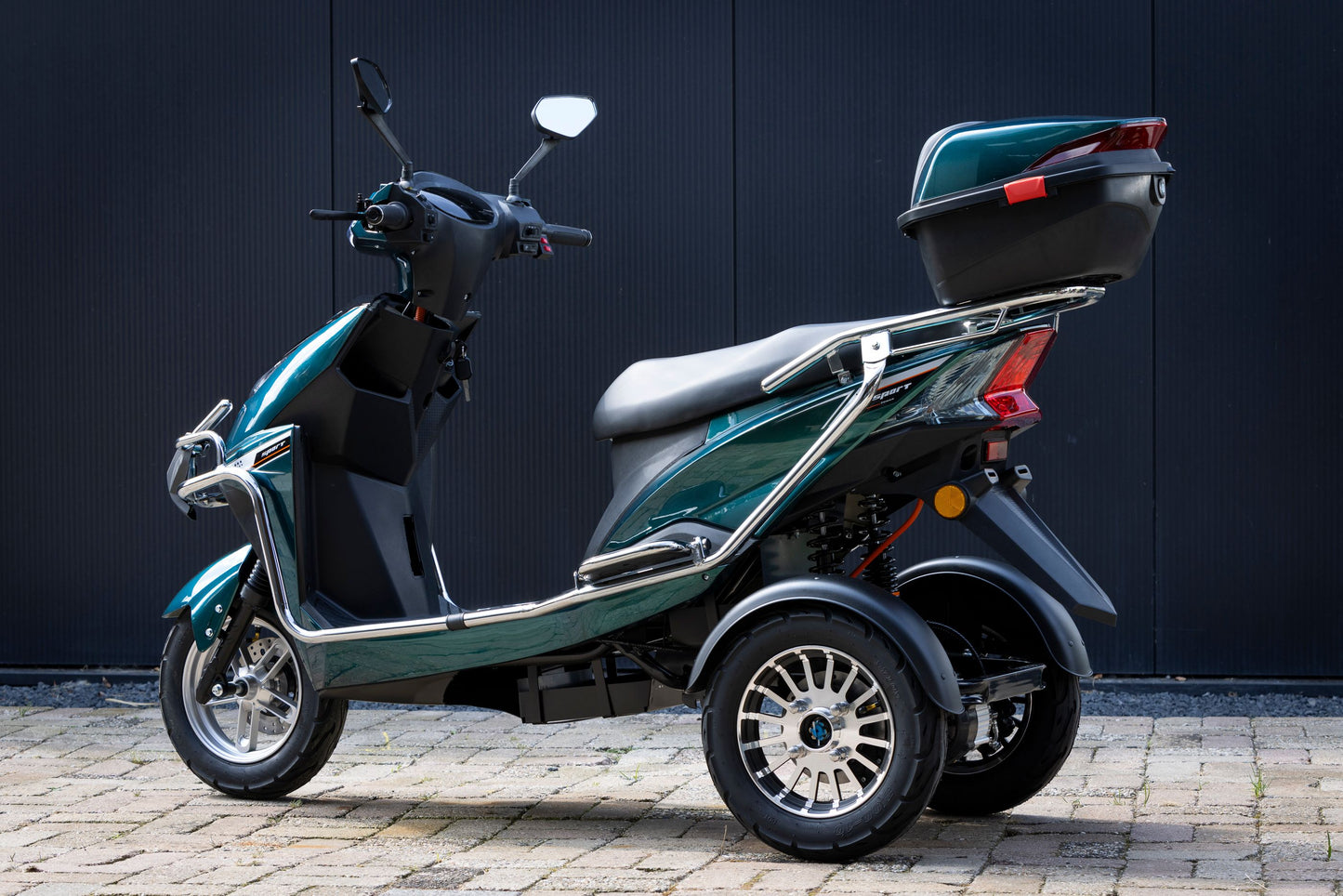 Trimobilia | Old Race Green
