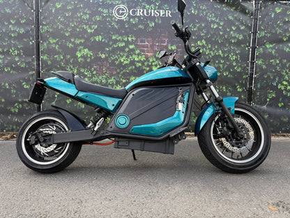 E-zeus | Kmstand: 4173km