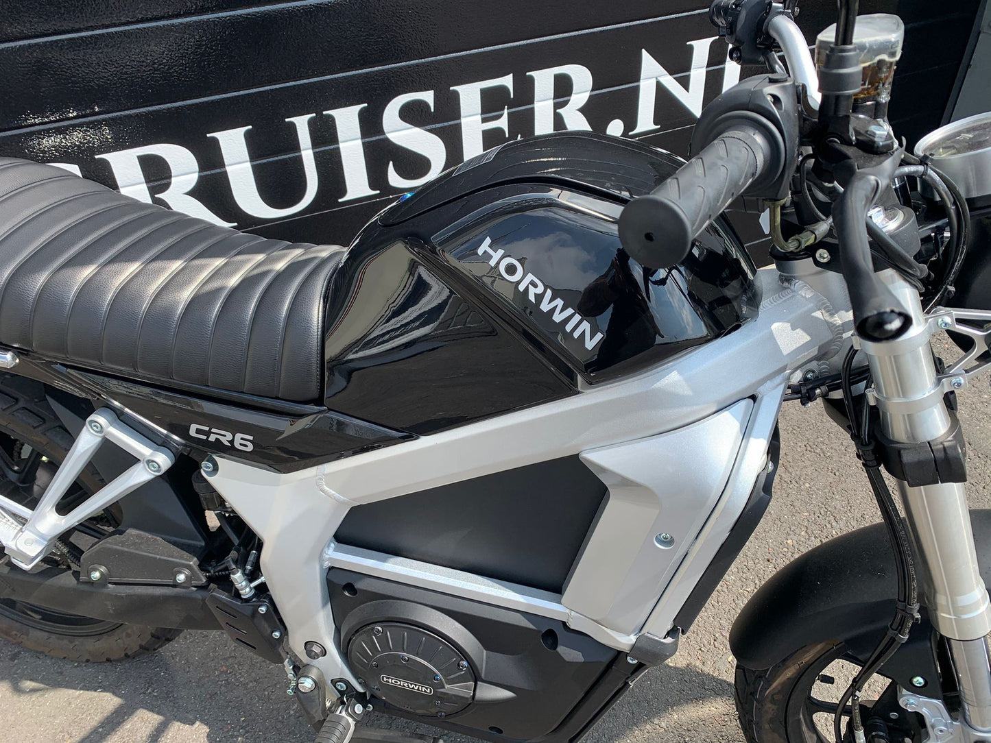 Horwin CR6 Black > Ex Demo