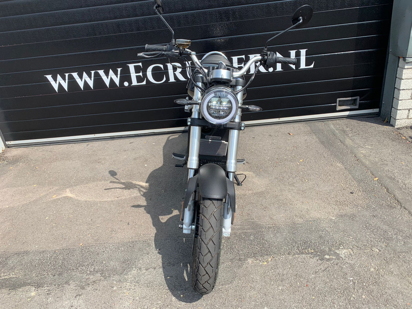 Horwin CR6 Black > Ex Demo