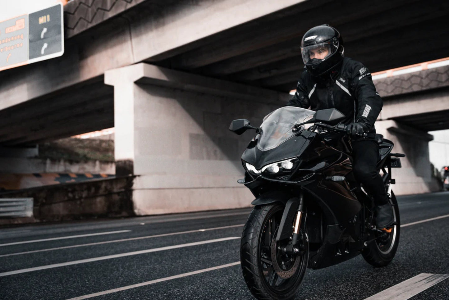 Ducalon R
